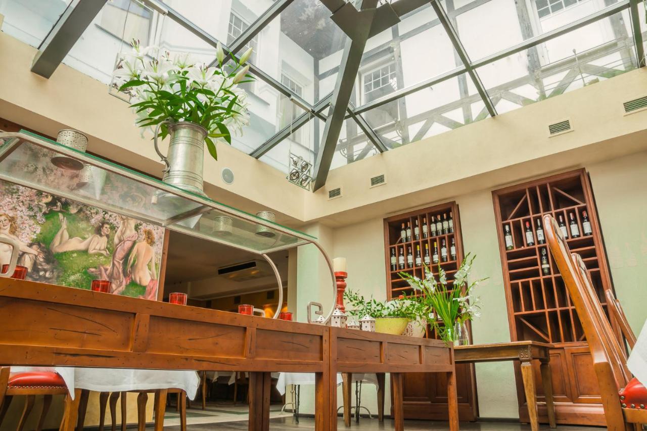 Hotel Rejs 乌斯特卡 外观 照片